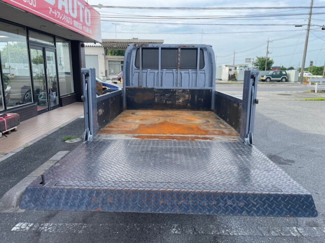 H29 エルフ　Wキャブ　平ボデー　垂直ゲート