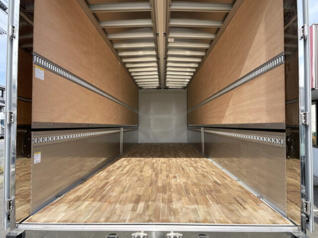 いすゞ　ギガ　登録済み未使用車　ハイルーフ　リア門工ステンレス　アルミホイール