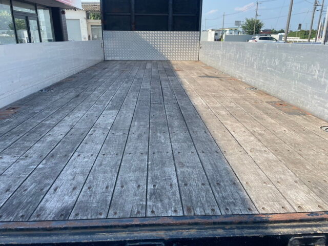 H29 いすゞ　フォワード　ワイド　アルミ平ボディ