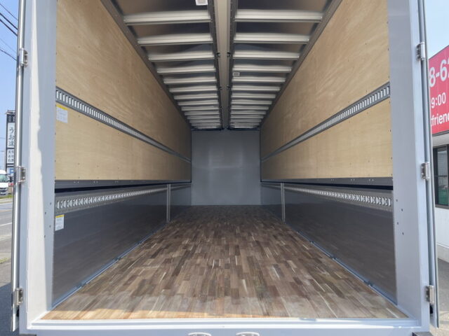 17スーパーグレート　未使用　ハイルーフ　ウィング　総輪エアサス　プレミアムライン　428馬力