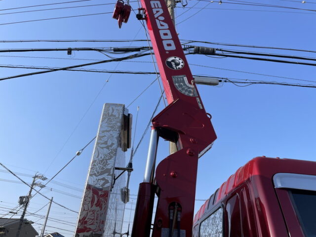 日野　デュトロ　4段クレーン　ラジコン　フックイン　前出しバンパー昇降機付き　ヒッチメンバー