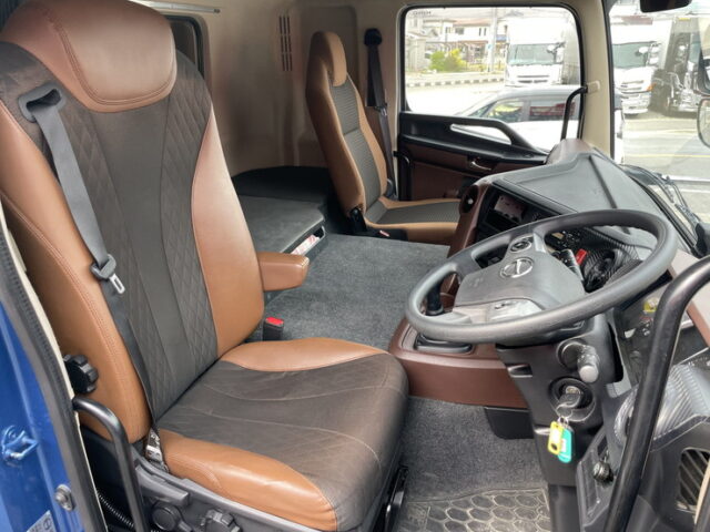 日野　17プロフィア　ハイルーフ　冷凍コンテナトレーラーセット　サーモキング前壁冷凍