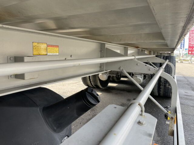 日本フルハーフ　3軸　トレーラーコンテナ冷凍車　リフトアクスル(後軸残し)　SLX i 400　エアサス