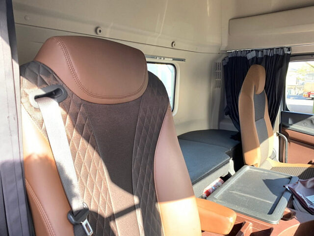 【805】委託販売　R1　17プロフィア　ハイルーフ　トラクタヘッド