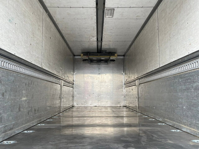 【864】ファイター　増トン　冷凍ウィング　エアサス　造りボディ