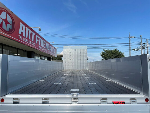 【942】R3　スーパーグレート　山田ボデー　平ボデーアルミブロック　木床　登録済未使用車