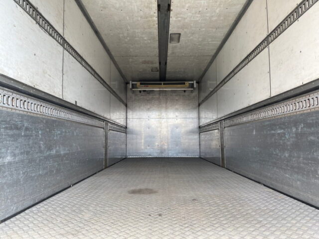 【997】H13　フォワード　造りボディ　冷凍ウィング　6700ボデー　セミワイド　リビルトエンジン交換済