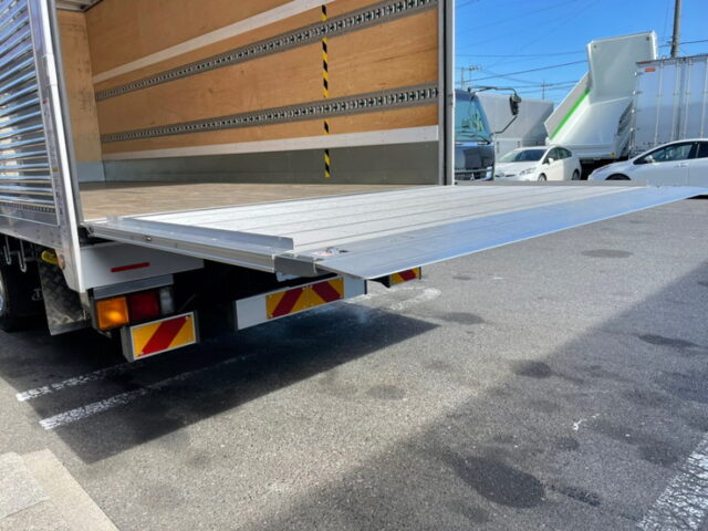 【1017】R3　ファイター　6300ワイド　バン　跳上ゲート　エアサス　左片扉