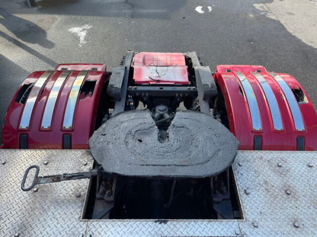 【1059】H28　ボルボ　FH　トレーラーヘッド　ハイルーフ　第5輪荷重11.5トン