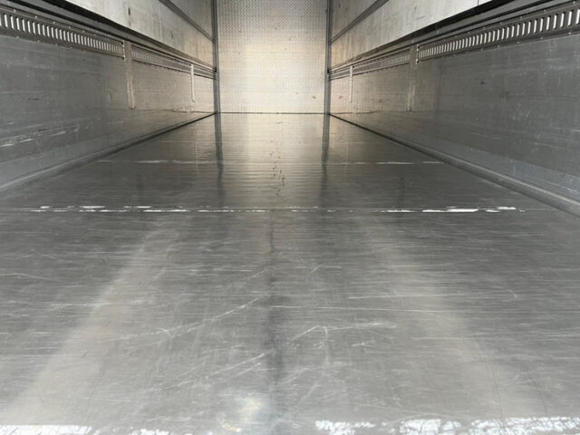 【1048】H27　プロフィア　ハイルーフ　ウィング　ステンレス多数　冷凍機取付可能