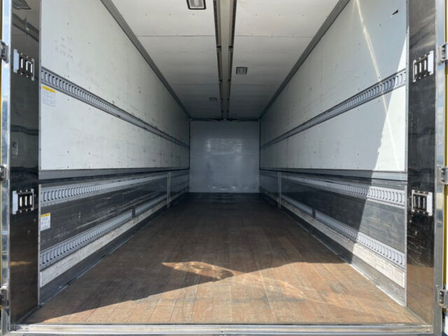 【1112】H29　クオン　ハイルーフ　ウィング　リア門口ステンレス　総輪エアサス