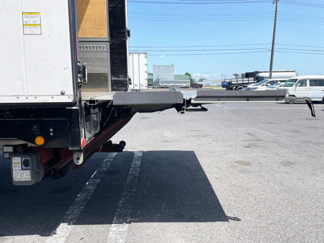 【1087】H29　クオン　ハイルーフ　ウィング　格納ゲート付　エアサス　木床