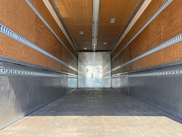 【1180】H30　クオン　ハイルーフ　ウィング　トレクス製ステンレスボデー　390馬力　AT