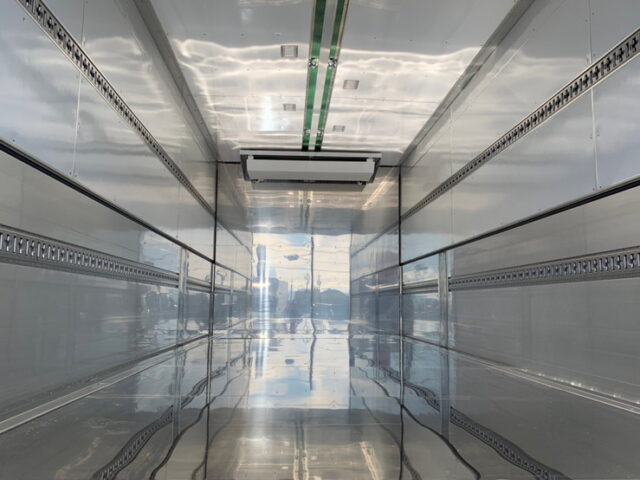 【1169】R4　17レンジャー　ハイルーフ　冷凍ウィング　6500　ワイド　240馬力　未使用