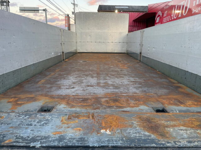 【1309】H31　ファイター　6200セミワイド　床鉄　室内一部加工　240馬力