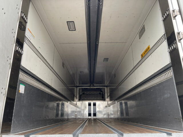 【1280】H27　クオン　冷凍ウィング　サブエンジン　低温設定　格納ゲート　ジョロダーレール4列　木床