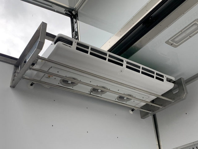 【696】R2　17レンジャー　冷凍ウィング　造りボディ　エアサス