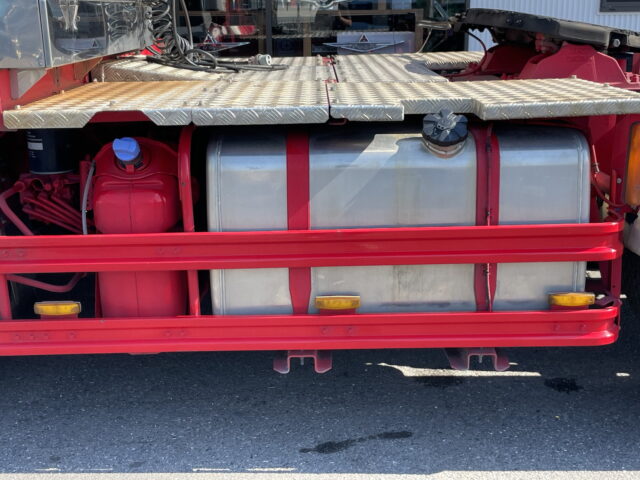 17スーパーグレート トレーラーヘッド プレミアムライン 第5輪荷重11.500㎏ ブタ鼻