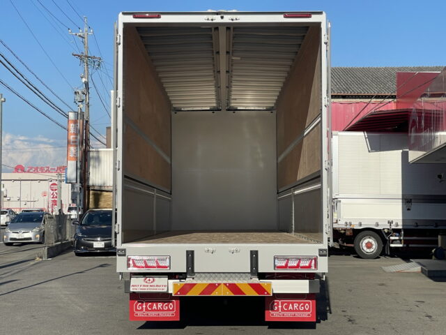 いすゞ　ギガ　ハイルーフ　ウィング　未使用車　アルミホイール　メッキ多数