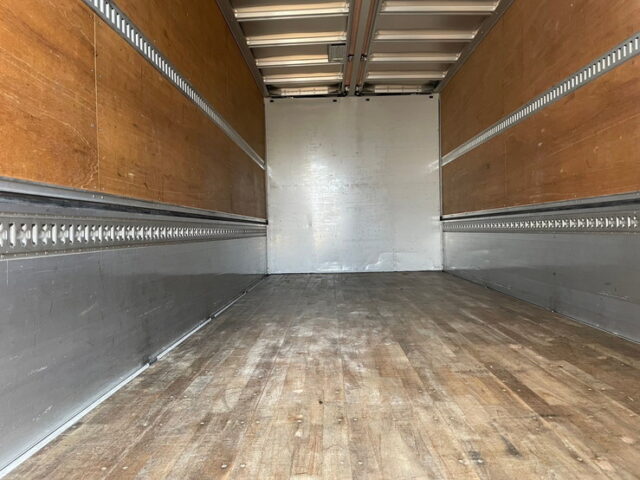 日野　レンジャープロ　ハイルーフ　240馬力　アルミウィング　　寝台メッキ　ステンレス多数　