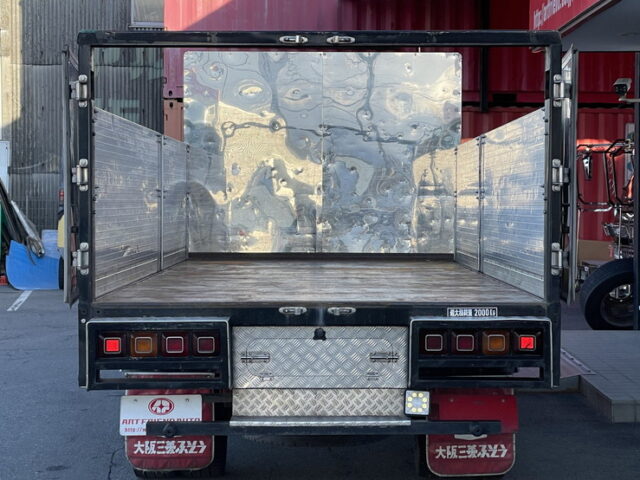 キャンター　平ボデーアルミブロック　標準幅　ロング　6速ＭＴ　生エンジン