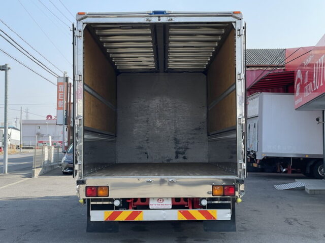 いすゞ：フォワード：ウィング：6200ワイド：エアサス：架装多数：木床：240馬力