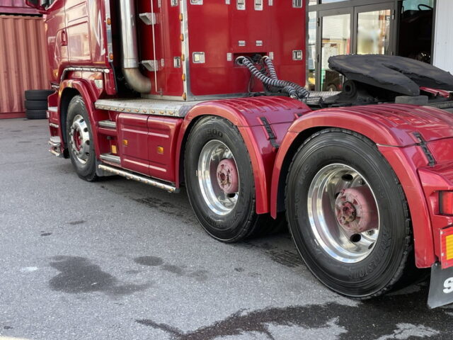 スカニア：R580：トレーラーヘッド：ダブル：V8：煙突マフラー：架装多数