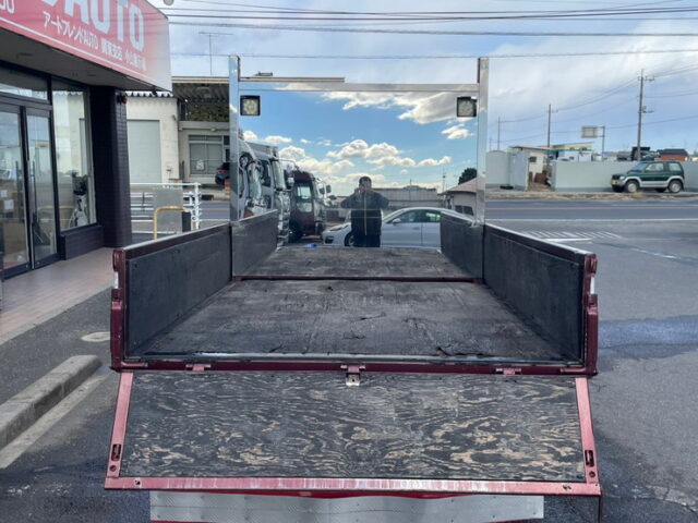 三菱ふそう:キャンター:Wキャブ:5MT:110馬力:6人乗り