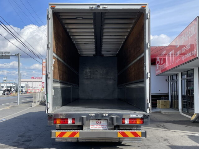 日野　17プロフィア　ハイルーフ　ウィング　後輪エアサス　380馬力