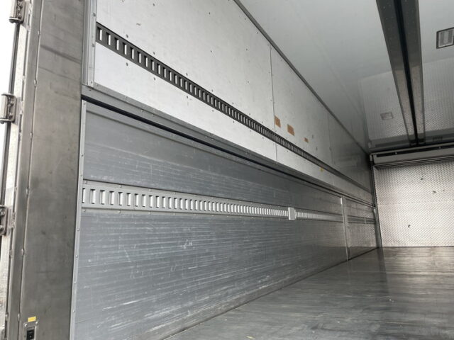 日野：17プロフィア：冷凍ウィング：7MT：リア門口ステンレス：サイドバンパーステンレス：ステンレス架装多数：メッキパーツ多数