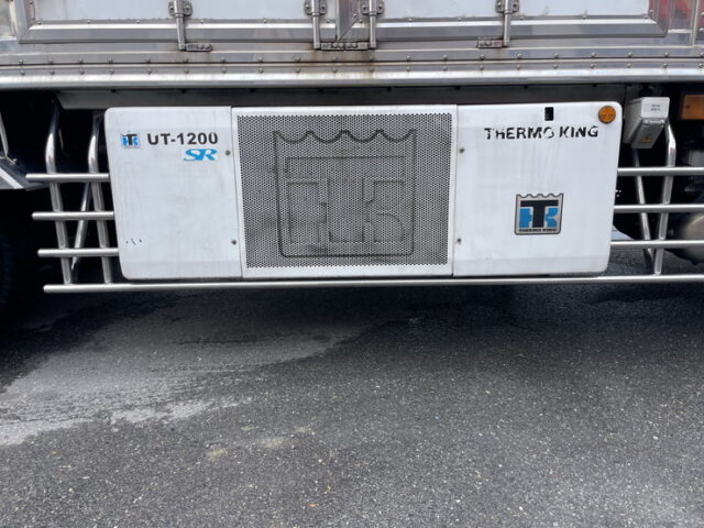 いすゞ　ギガ　ハイルーフ　冷凍バン　サブエンジン　両側観音扉　ステンレス多数