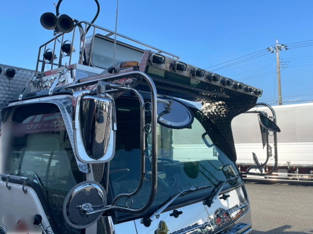 いすゞ：エルフ：造り平ボディ：内装生地張り：5MT：オバＱバンパー：フロントバイザー：架装多数