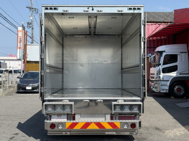 R3　日野　デュトロ　ワイドロング　アルミウィング　造りボディー　メッキ多数　