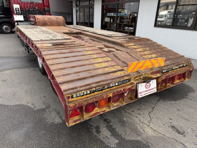 東急：重機運搬用トレーラー：幅2800㎜　荷台長4700㎜：歩みハンガー：8輪