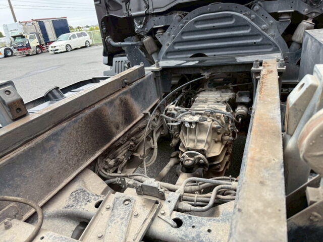 日野：17プロフィア：ダンプ：5300×2300：メッキ多数：7速MT：380馬力：電動コボレーン