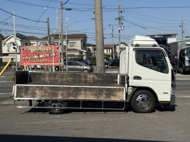 キャンター：平ボデー：標準幅：10尺長：カスタム：オートマ：煤焼き有：150馬力