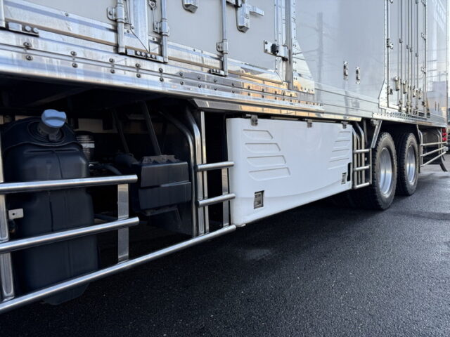 17スーパーグレート：ハイルーフ：冷凍バン：左観音扉2枚：サブエンジン：2エバ