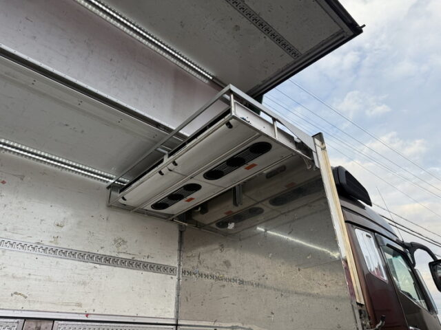 17スーパーグレート：ハイルーフ：冷凍ウィング：プレミアムライン：サブエンジン