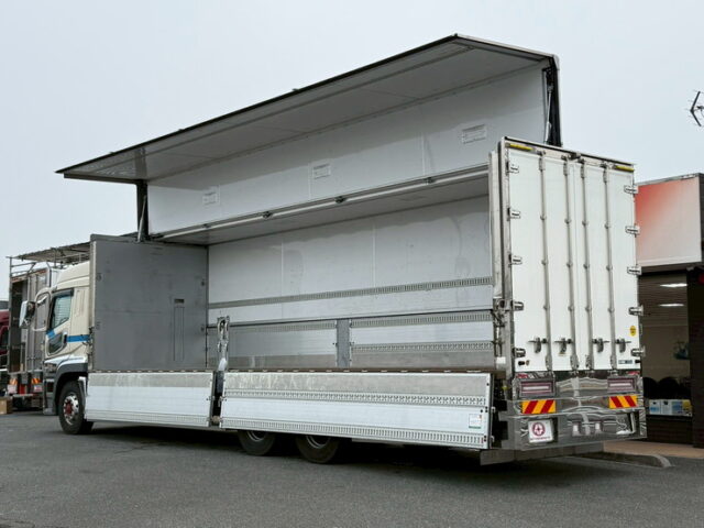 17スーパーグレート:ハイルーフ:ウィング:メッキ多数:前後門口ステンレス