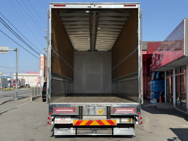 いすゞ：ギガ：ハイルーフ：ウィング：アルミホイール：リア門口ステンレス：低走行