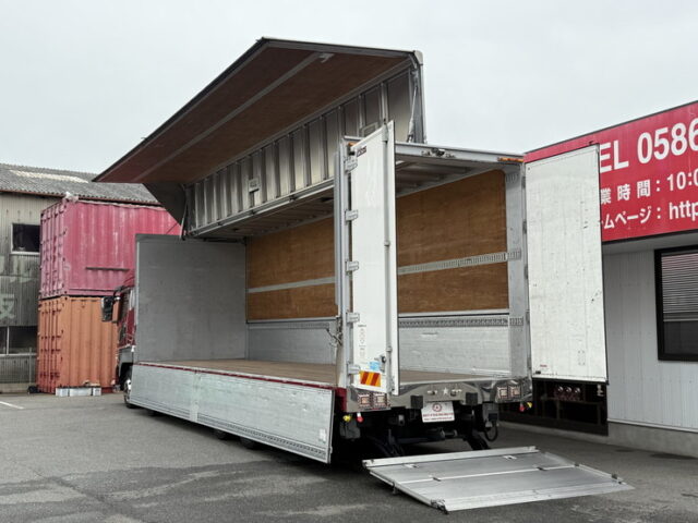 スーパーグレート：ハイルーフ：ウィング：メッキ多数：アルミホイール：格納ゲート