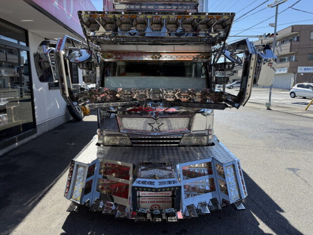 【現状販売】日産：アトラス：デコトラ：キャンピング仕様：マニ割り：Fバンパー昇降機