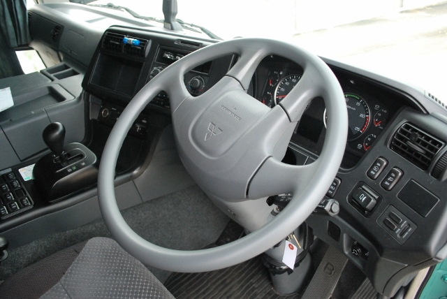 H23 三菱ふそう　スーパーグレート　中低床アルミウイング