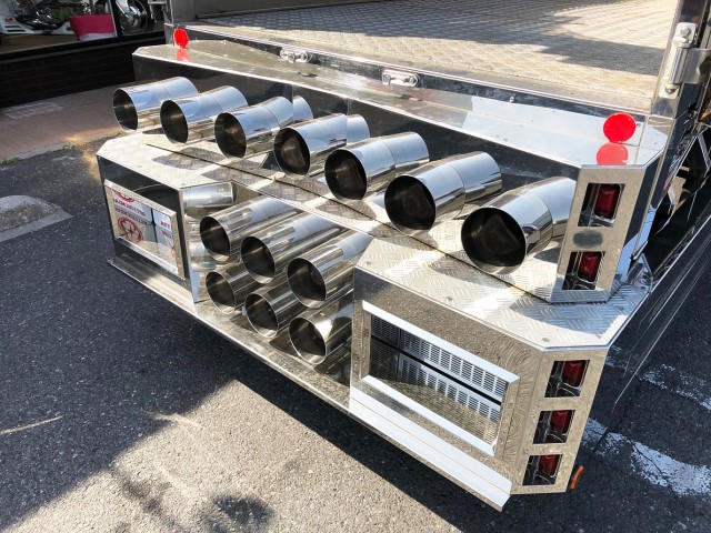 【401】いすゞ　エルフ　平ボデー　デコトラ