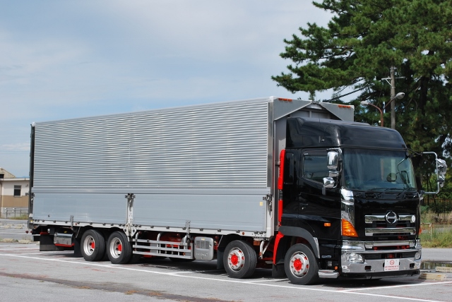 【116】日野エアループプロフィア　低床アルミウイング　ハイルーフ　リヤエアサス