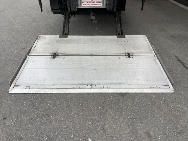 日野　17プロフィア　冷凍バン　ジョロダー4列　キーストン床　サブエンジン　TU85SA　格納ゲート