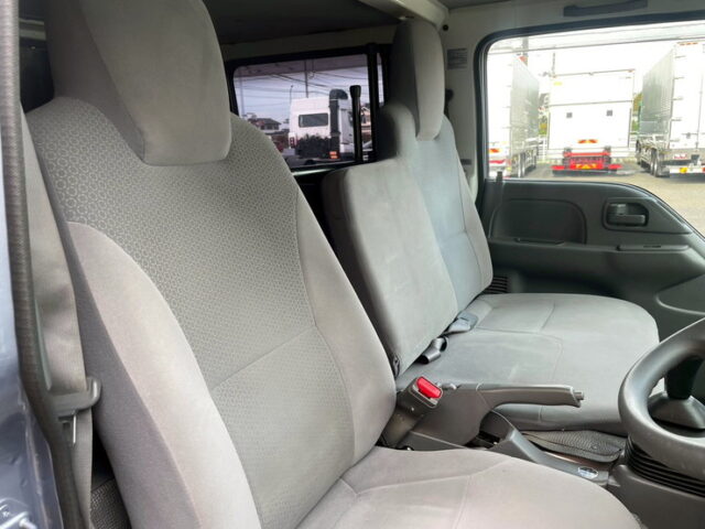 H29 エルフ　Wキャブ　平ボデー　垂直ゲート