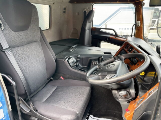 三菱ふそう　17スーパーグレート　ハイルーフ　冷凍ウィング　架装多数　木床　菱重製直結冷凍機