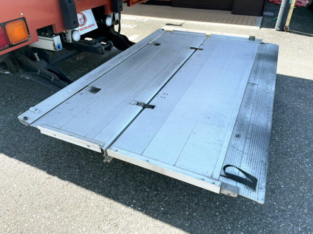 【1578】Ｈ30 クオン ハイルーフ アルミウィング 格納ゲート　メッキ多数　アルミホイール