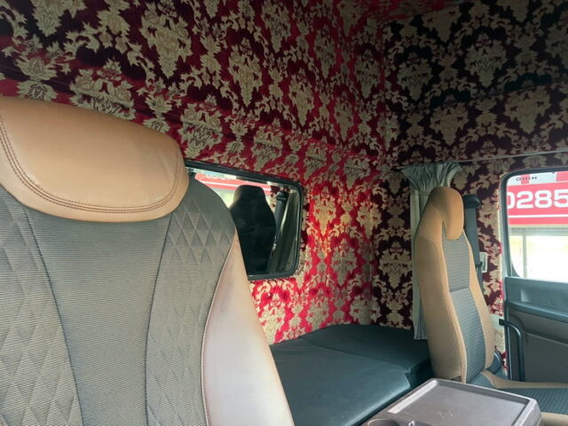 R1　プロフィア　冷凍バン　横扉　7MT　ステンレス多数